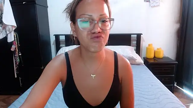 Snapshot of sensual_nataliee chatting on September 11, 2025, 12:27 pm sensual nataliee online show from September 11, 2025, 12:27 pm