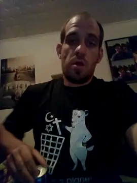 Snapshot of Codymc89 chatting on June 3, 2026, 10:58 pm Codymc89 online show from June 3, 2026, 10:58 pm