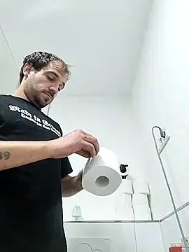 Codymc89 online show from October 5, 2025, 2:08 pm