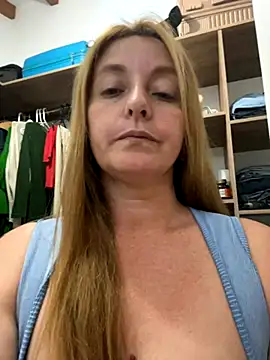 moniquerainx online show from September 29, 2025, 10:26 pm