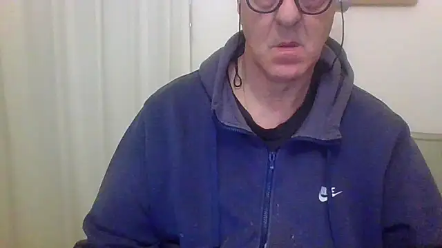 Snapshot of ANONIMO7735 chatting on March 19, 2026, 6:08 pm ANONIMO7735 online show from March 19, 2026, 6:08 pm