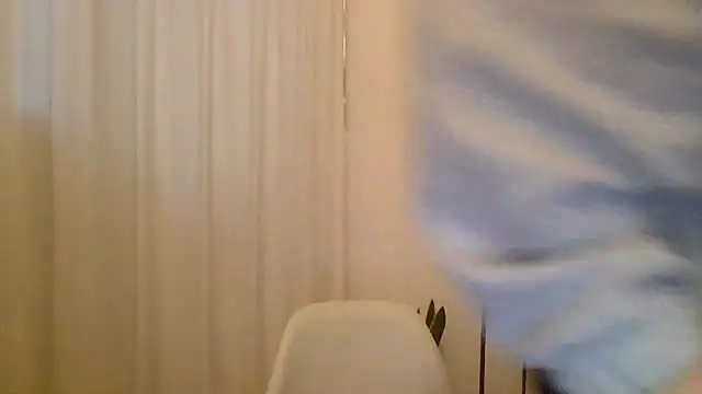 Snapshot of ANONIMO7735 chatting on April 10, 2026, 5:09 pm ANONIMO7735 online show from April 10, 2026, 5:09 pm