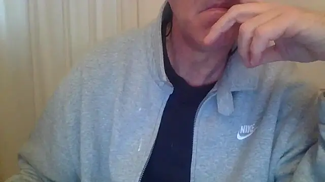 Snapshot of ANONIMO7735 chatting on April 13, 2026, 4:55 pm ANONIMO7735 online show from April 13, 2026, 4:55 pm