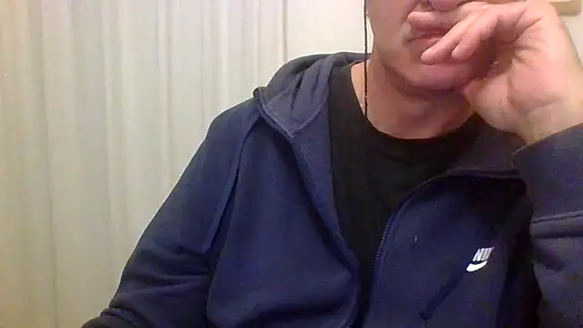 ANONIMO7735 online show from October 28, 2025, 5:23 pm