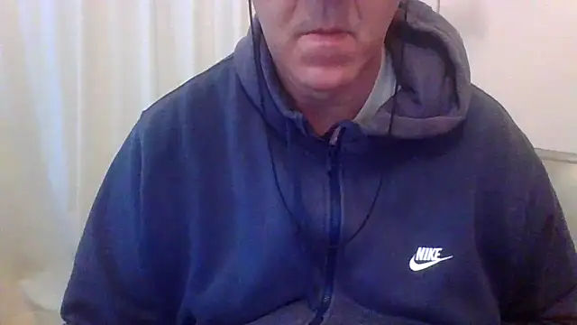 Snapshot of ANONIMO7735 chatting on April 1, 2026, 4:36 am ANONIMO7735 online show from April 1, 2026, 4:36 am