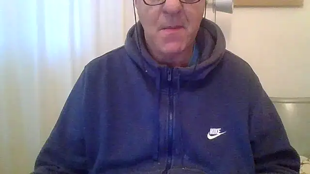 Snapshot of ANONIMO7735 chatting on December 20, 2025, 6:38 am ANONIMO7735 online show from December 20, 2025, 6:38 am