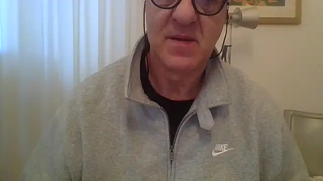 Snapshot of ANONIMO7735 chatting on April 8, 2026, 5:42 am ANONIMO7735 online show from April 8, 2026, 5:42 am