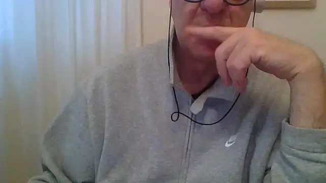 Snapshot of ANONIMO7735 chatting on March 24, 2026, 6:24 am ANONIMO7735 online show from March 24, 2026, 6:24 am