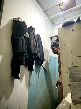 ditiya18 online show from December 19, 2025, 3:32 am