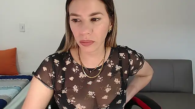 Snapshot of ms_sofia_x chatting on September 19, 2025, 12:20 pm ms sofia x online show from September 19, 2025, 12:20 pm