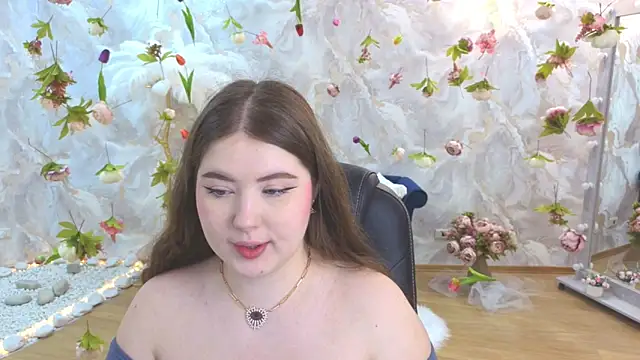 NicoleFoxery online show from May 24, 2026, 6:19 pm