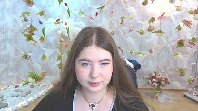 NicoleFoxery online show from May 25, 2026, 6:17 pm