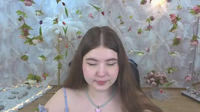 NicoleFoxery online show from May 10, 2026, 6:21 pm