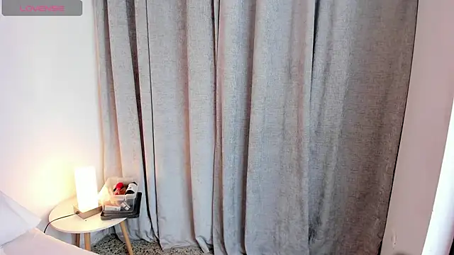 karoline 18 online show from December 5, 2024, 12:28 pm