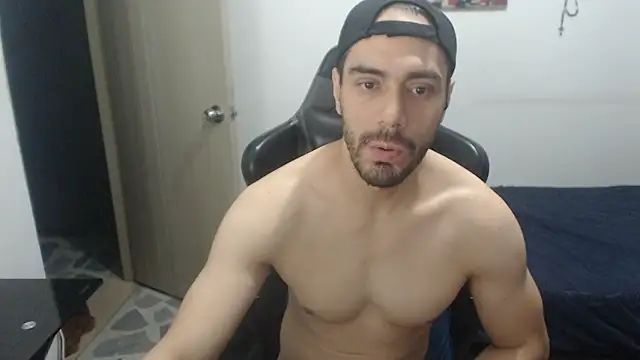 samuelgarcia  online show from March 7, 2026, 10:21 am