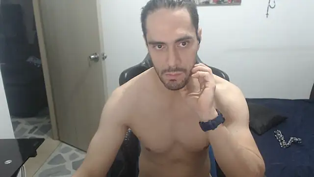 Snapshot of samuelgarcia_ chatting on January 15, 2026, 9:23 am samuelgarcia online show from January 15, 2026, 9:23 am