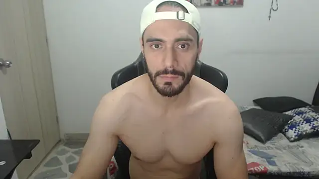 Snapshot of samuelgarcia_ chatting on November 3, 2025, 10:19 am samuelgarcia online show from November 3, 2025, 10:19 am