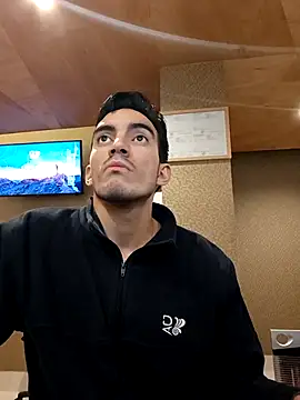 TommyMomentum online show from April 19, 2026, 5:41 am