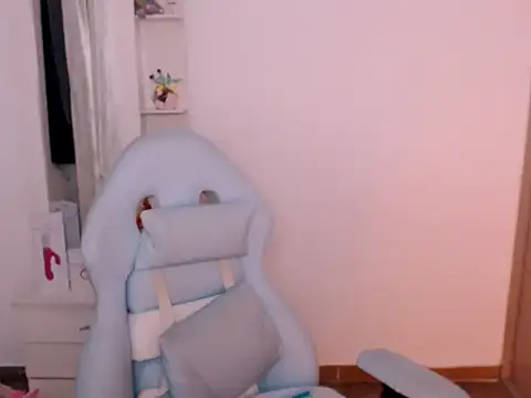 BOREAL MOON online show from December 16, 2025, 8:35 pm