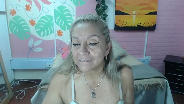 Snapshot of ZAMANTHA chatting on April 11, 2026, 3:05 pm ZAMANTHA online show from April 11, 2026, 3:05 pm