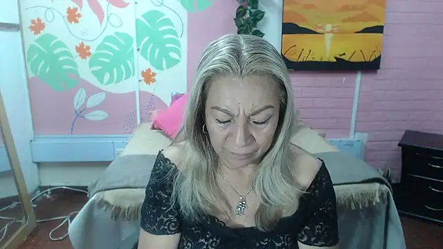 Snapshot of ZAMANTHA chatting on April 10, 2026, 3:52 pm ZAMANTHA online show from April 10, 2026, 3:52 pm