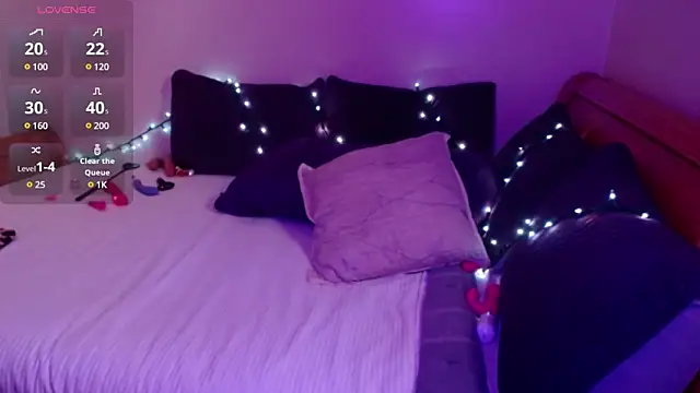 Larissa 6969 online show from February 1, 2025, 8:47 pm