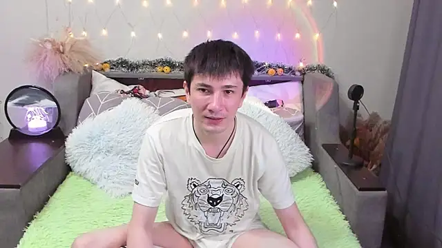 Yumi steve online show from October 8, 2025, 8:31 pm