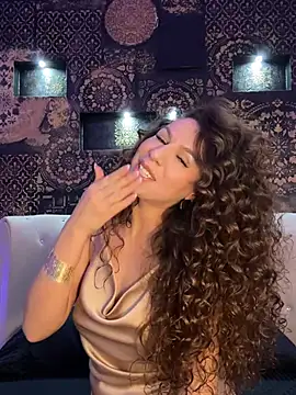 Marilyn La Rose online show from February 6, 2026, 8:05 pm