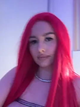 mollyxxx online show from March 11, 2025, 8:08 am