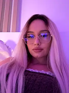 mollyxxx online show from October 2, 2025, 2:15 am