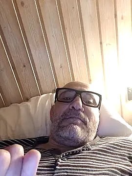 Snapshot of josepcalzada chatting on February 24, 2026, 6:36 am josepcalzada online show from February 24, 2026, 6:36 am