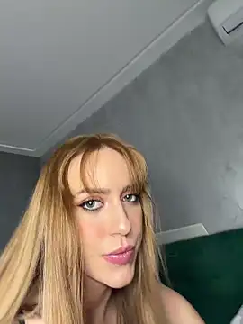 Snapshot of RockQueen_A chatting on May 21, 2026, 3:26 am RockQueen A online show from May 21, 2026, 3:26 am