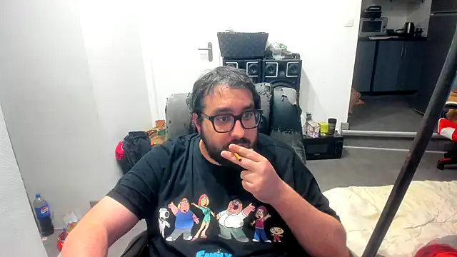 Snapshot of bears549a chatting on November 10, 2025, 6:57 pm bears549a online show from November 10, 2025, 6:57 pm