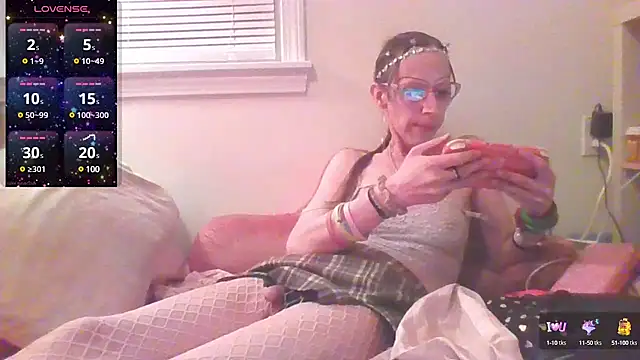 Snapshot of AngelMagick chatting on March 13, 2025, 5:33 am AngelMagick online show from March 13, 2025, 5:33 am