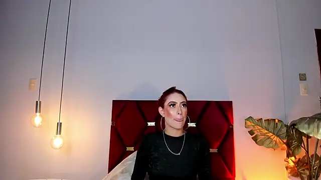 JupiteFox online show from February 4, 2026, 1:33 am