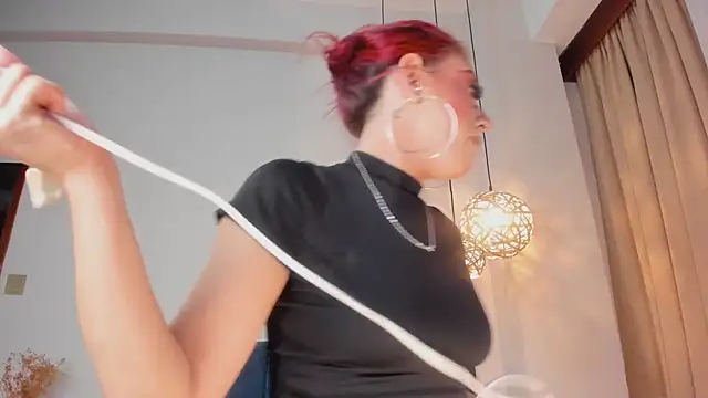 JupiteFox online show from March 4, 2026, 1:02 am