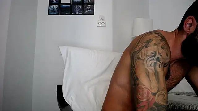 Verycutex online show from September 13, 2025, 6:57 am