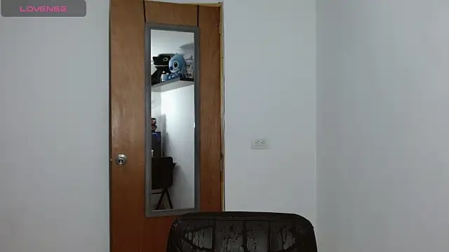 Snapshot of selena_ferri chatting on March 14, 2026, 1:11 am selena ferri online show from March 14, 2026, 1:11 am