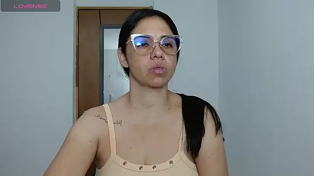 Snapshot of selena_ferri chatting on March 9, 2026, 8:34 pm selena ferri online show from March 9, 2026, 8:34 pm