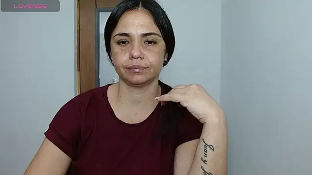 Snapshot of selena_ferri chatting on March 26, 2026, 10:40 pm selena ferri online show from March 26, 2026, 10:40 pm