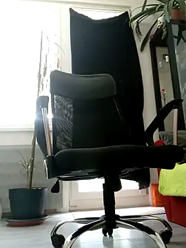 milosek81 online show from September 17, 2025, 12:07 pm