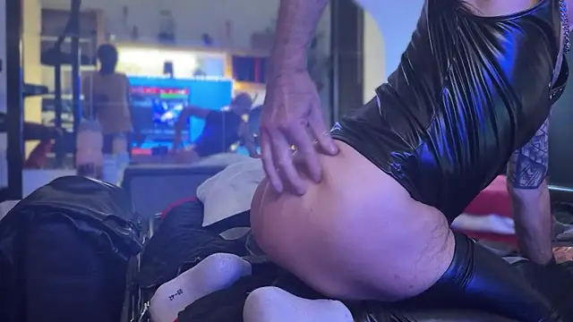 Snapshot of Sportparis4 chatting on January 26, 2025, 12:16 am Sportparis4 online show from January 26, 2025, 12:16 am