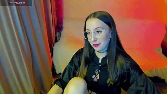 Snapshot of CurlySteph chatting on January 9, 2026, 7:21 pm CurlySteph online show from January 9, 2026, 7:21 pm