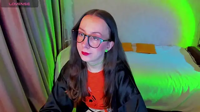 Snapshot of CurlySteph chatting on February 13, 2026, 7:03 pm CurlySteph online show from February 13, 2026, 7:03 pm