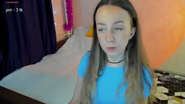 Snapshot of CurlySteph chatting on January 13, 2025, 6:27 pm CurlySteph online show from January 13, 2025, 6:27 pm