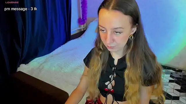 Snapshot of CurlySteph chatting on February 15, 2025, 5:39 pm CurlySteph online show from February 15, 2025, 5:39 pm