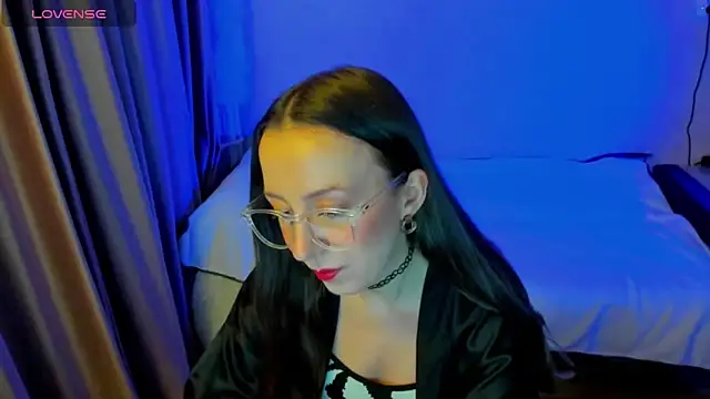 Snapshot of CurlySteph chatting on March 6, 2026, 6:25 pm CurlySteph online show from March 6, 2026, 6:25 pm