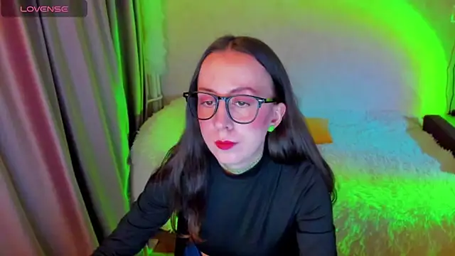 Snapshot of CurlySteph chatting on February 11, 2026, 7:58 pm CurlySteph online show from February 11, 2026, 7:58 pm