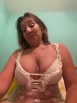 camelia3 online show from May 11, 2026, 12:01 am