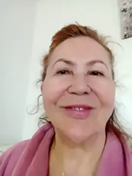 Hottie-Mom online show from May 20, 2026, 7:49 am